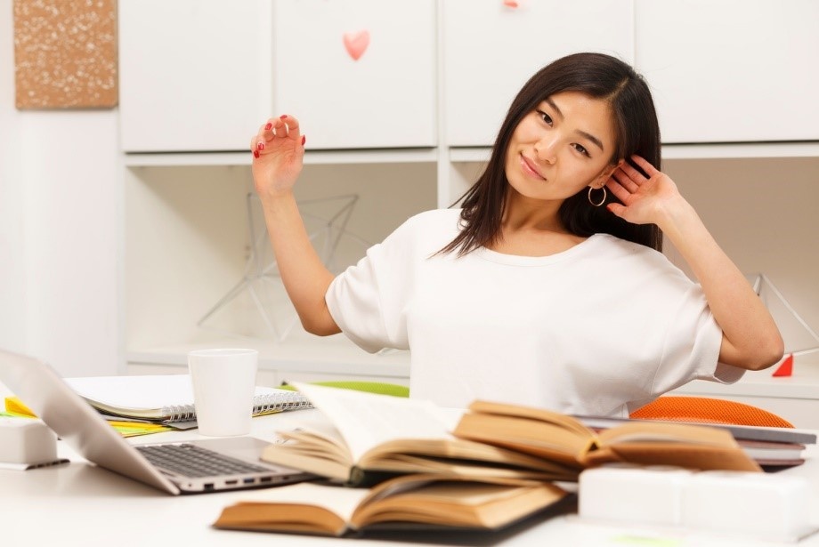 Tieng Anh cho nguoi ban ron - hoc online lieu da du? hinh anh