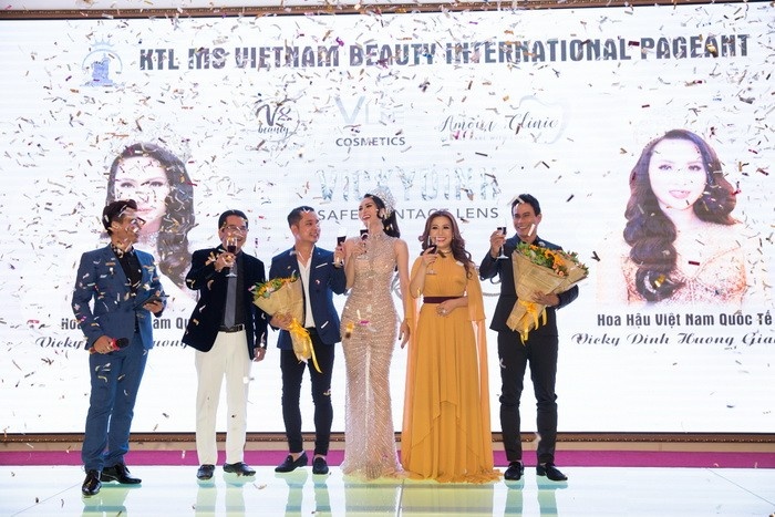 Hoa hau Viet Nam Quoc te 2018 anh 6