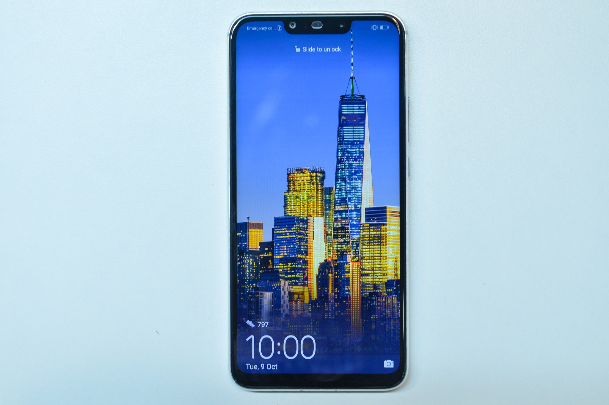 Huawei Nova 3i anh 2