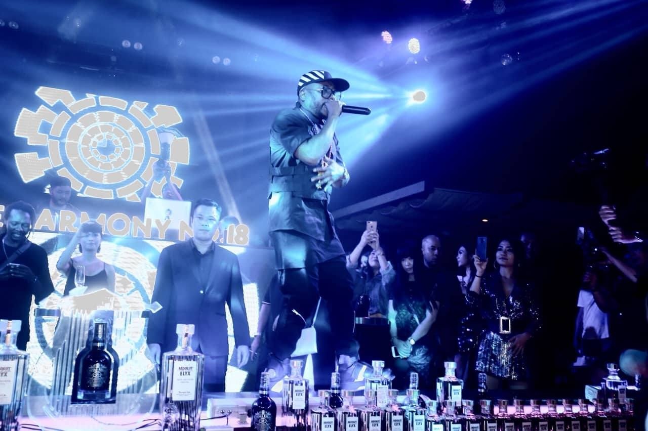 Sky XX Garden & Lounge anh 3