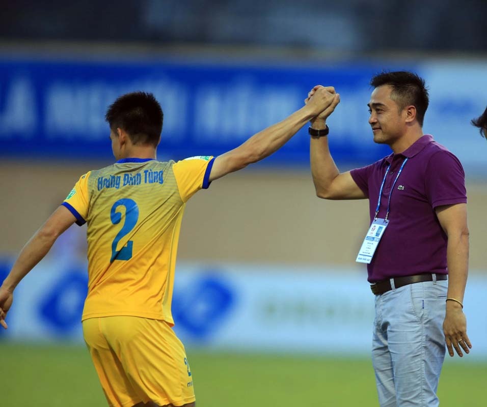 Hanh trinh ky dieu cua FLC Thanh Hoa tai Cup Quoc gia - Su Tu Trang hinh anh