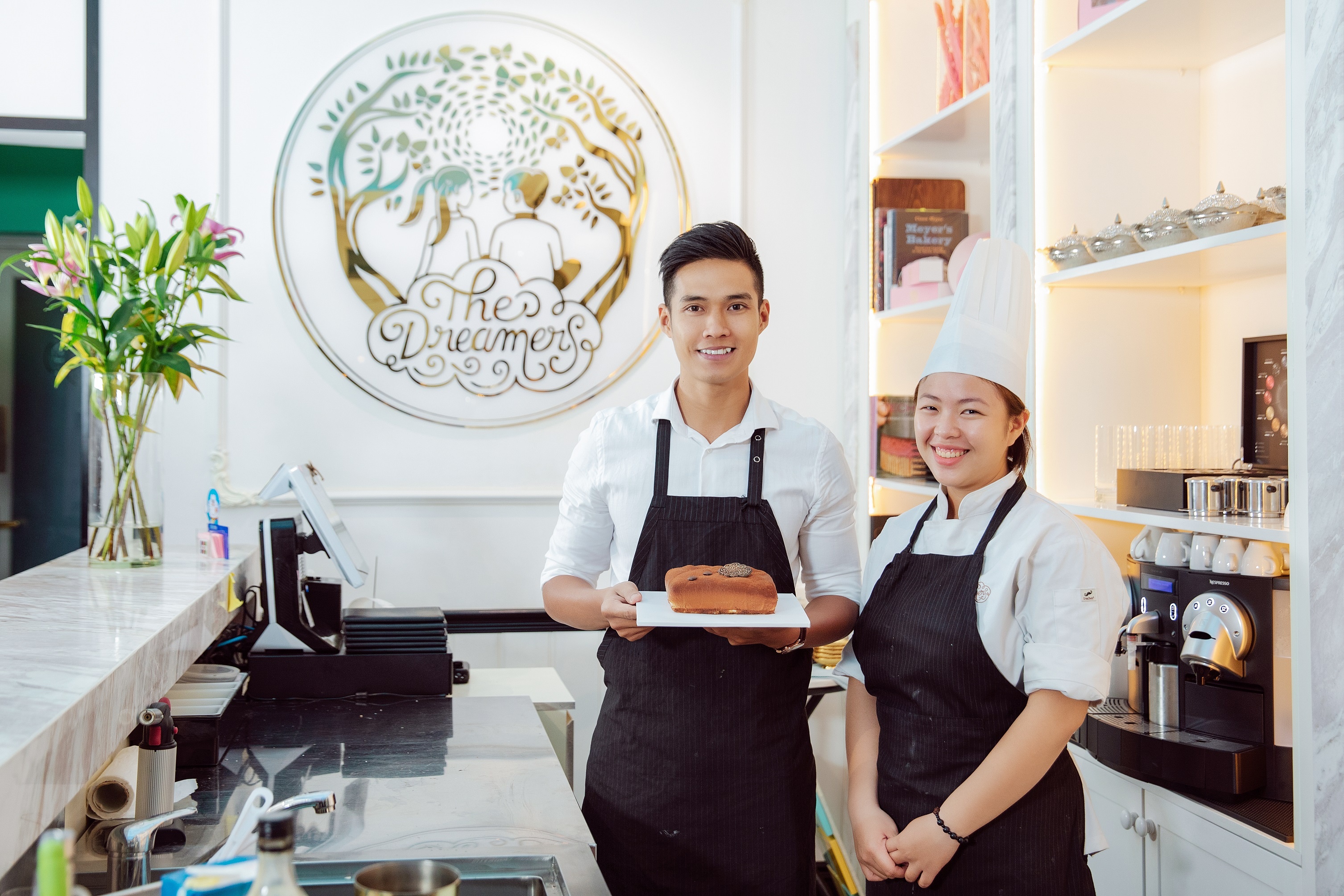 3 cach khien trai tim nang 'tan chay' dip 20/10 hinh anh