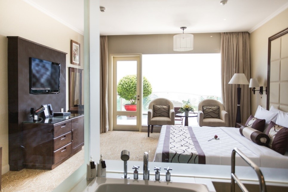 Ben trong khach san 5 sao moi ven bien Phan Thiet hinh anh