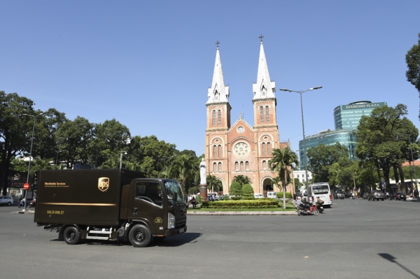 Dich vu van chuyen UPS My Choice mo rong them 96 quoc gia hinh anh