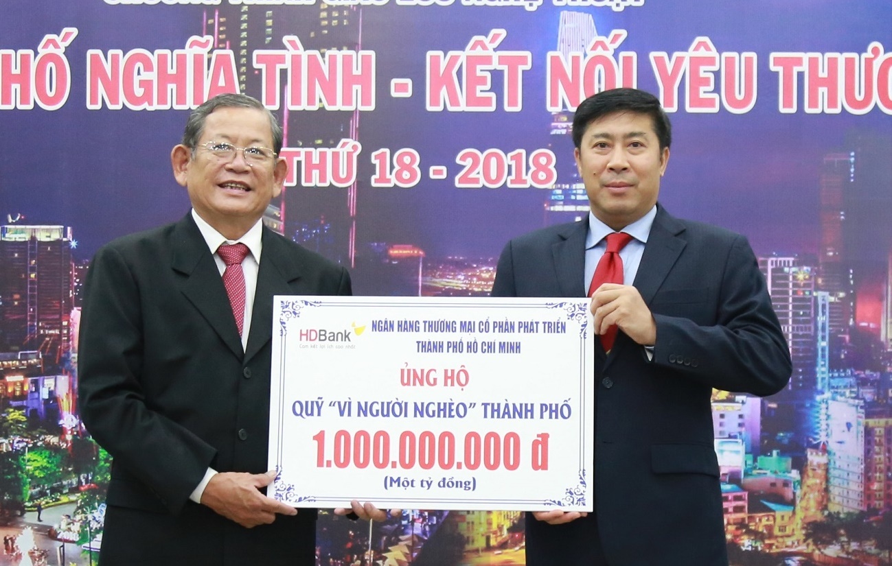 HDBank tang 1 ty dong cho quy Vi nguoi ngheo TP.HCM hinh anh