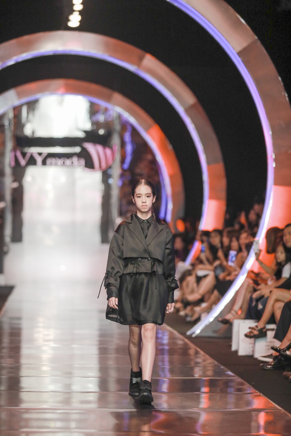 Ivy moda anh 1