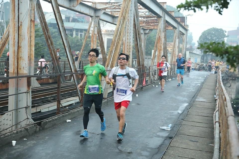 Giai marathon Quoc te Di san Ha Noi anh 7