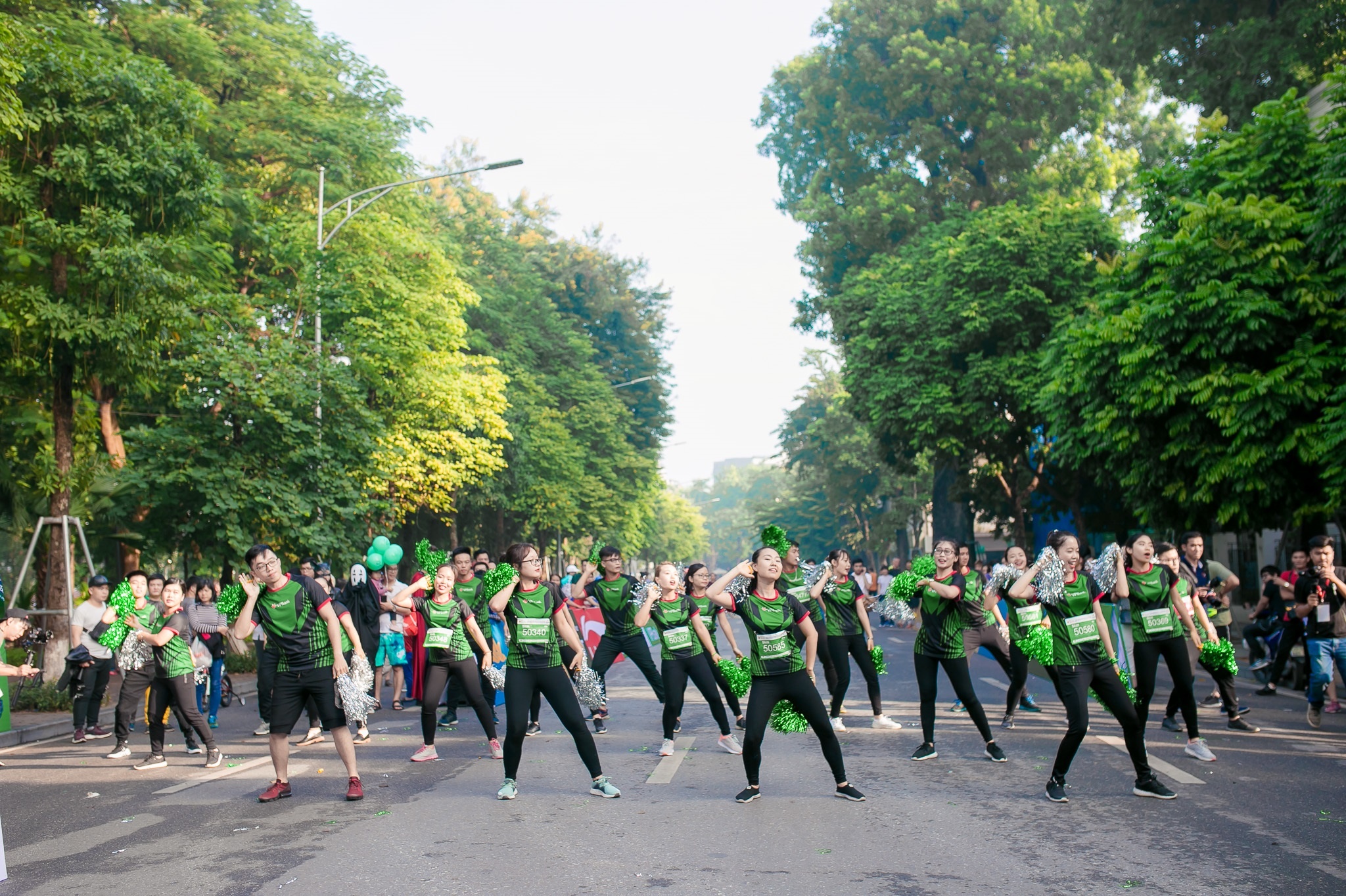 Giai marathon Quoc te Di san Ha Noi anh 3