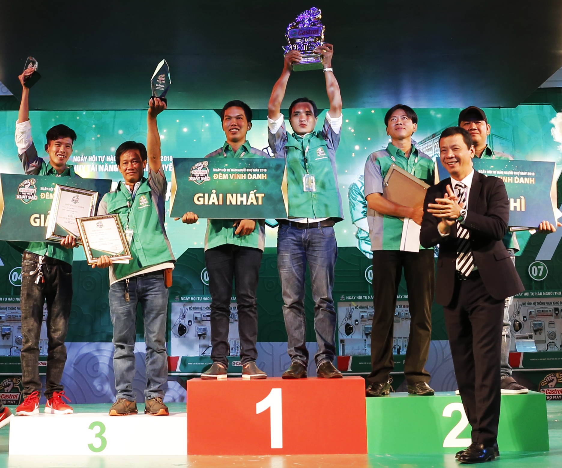 Castrol ảnh 2 Castrol anh 2