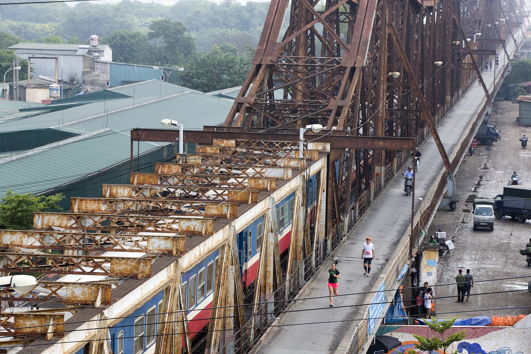 Bo anh Ha Noi gay thuong nho cua nu nhiep anh gia Viet hinh anh