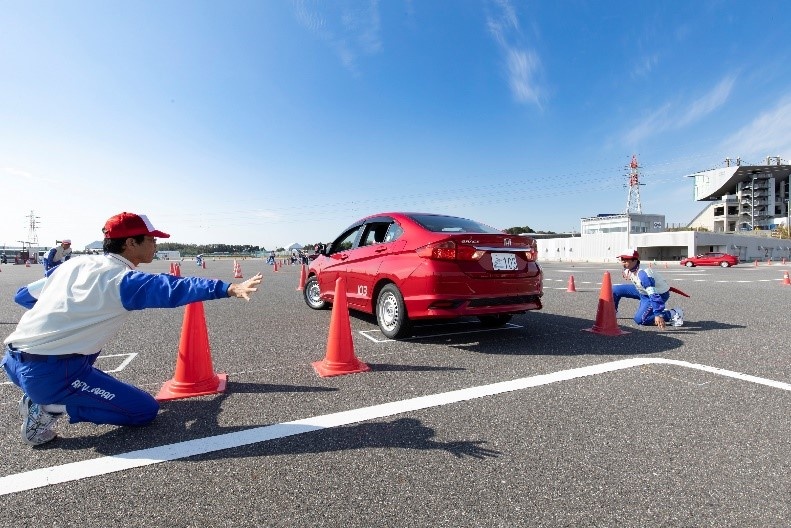Honda Viet Nam thang giai lai xe an toan tai Nhat Ban hinh anh