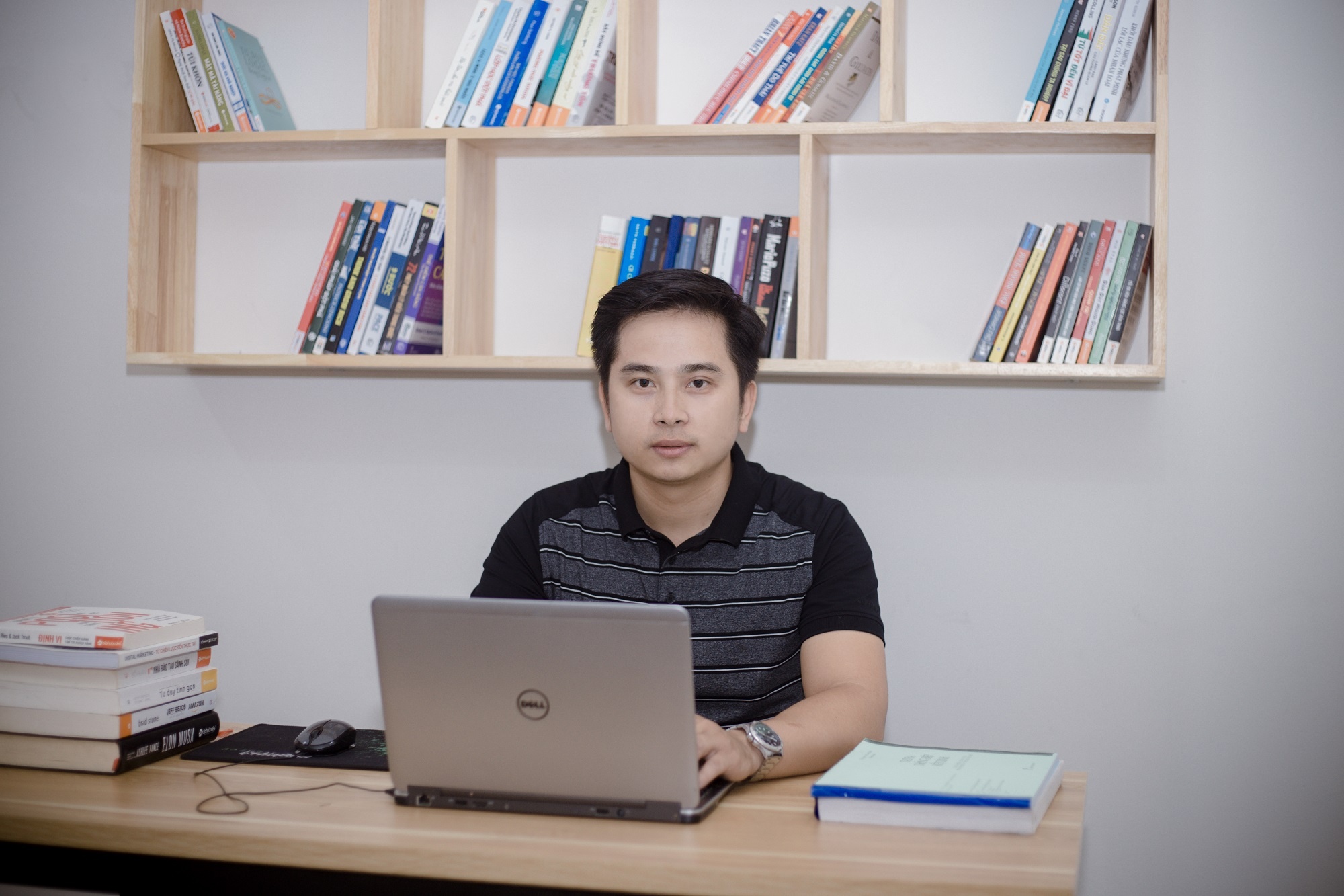 Founder Stylist4Men - dai hoc do dang, thanh cong voi nghe toc hinh anh