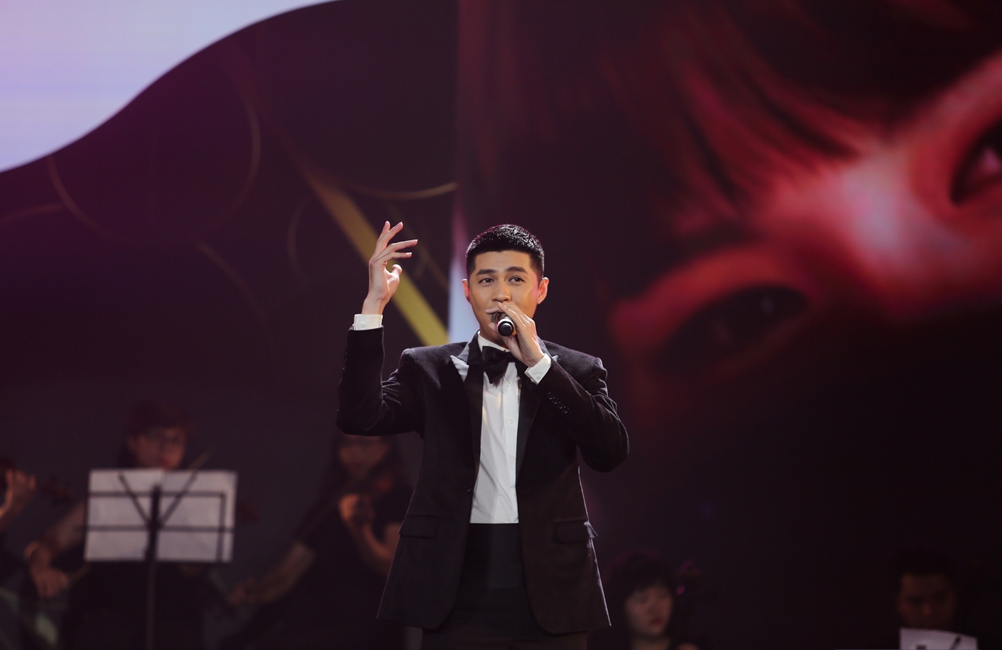 V Heartbeat Live ảnh 5 V Heartbeat Live anh 5