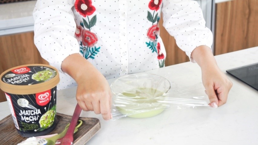 Wall’s matcha mochi dau do anh 3