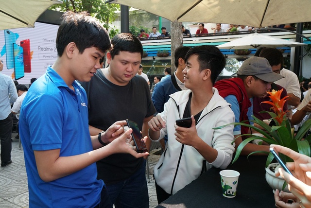 Realme nhan phan hoi tot tai su kien trai nghiem hinh anh