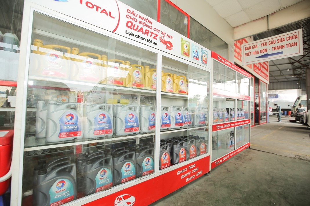 Dau nhot Total bao ve dong co mua mua bao hinh anh