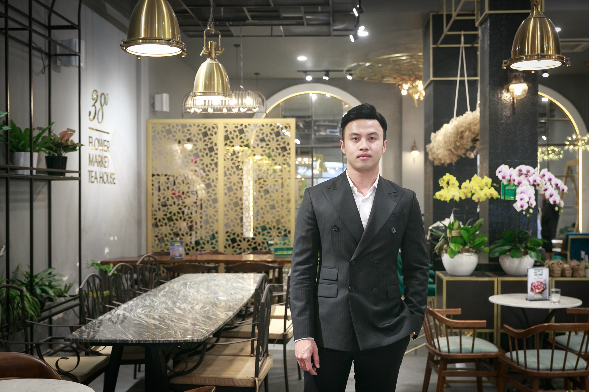 Shark Le Dang Khoa dau tu vao giao duc hinh anh