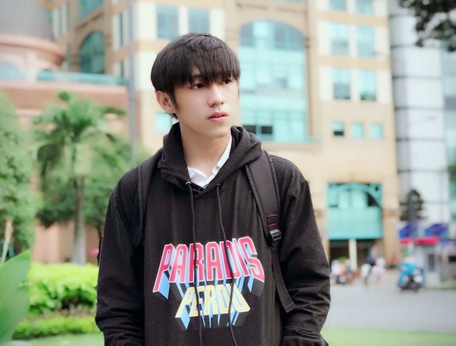 Nhung chang trai, co gai dang 'gay thuong nho' tren TikTok hinh anh