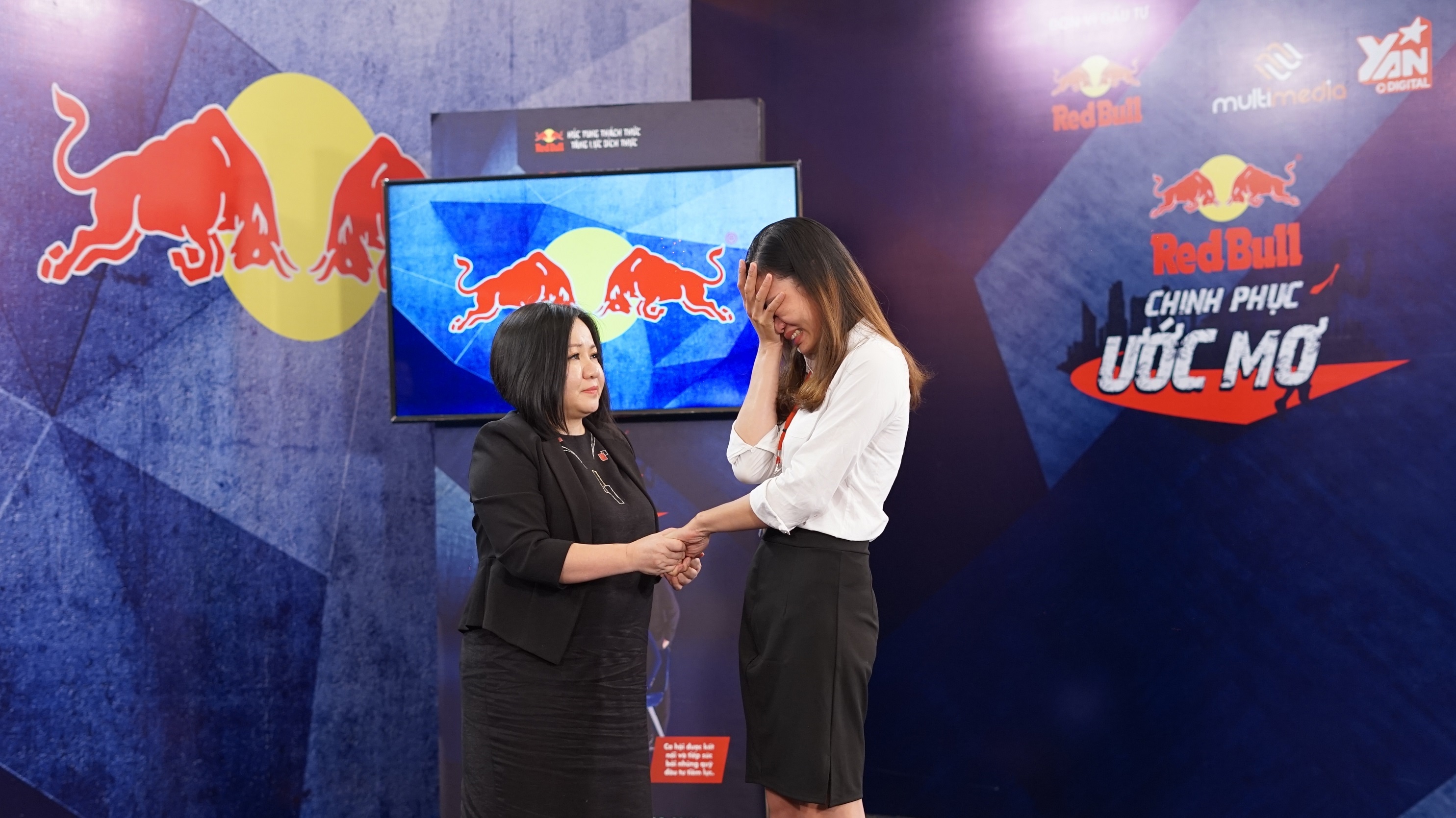 Red Bull ảnh 2 Red Bull anh 2