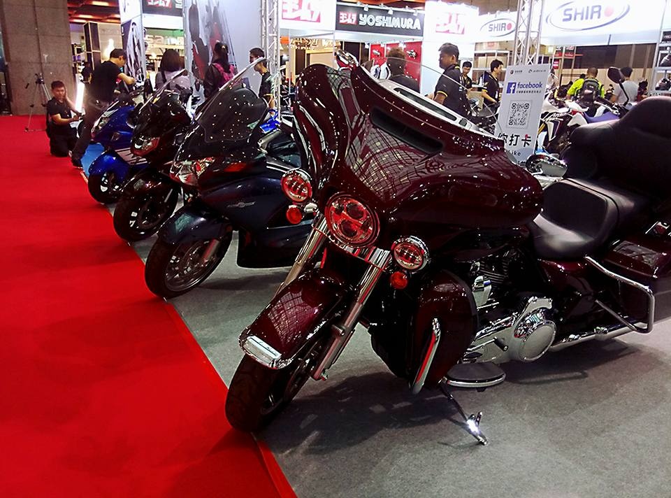 Ampa ảnh 2 Ampa anh 2