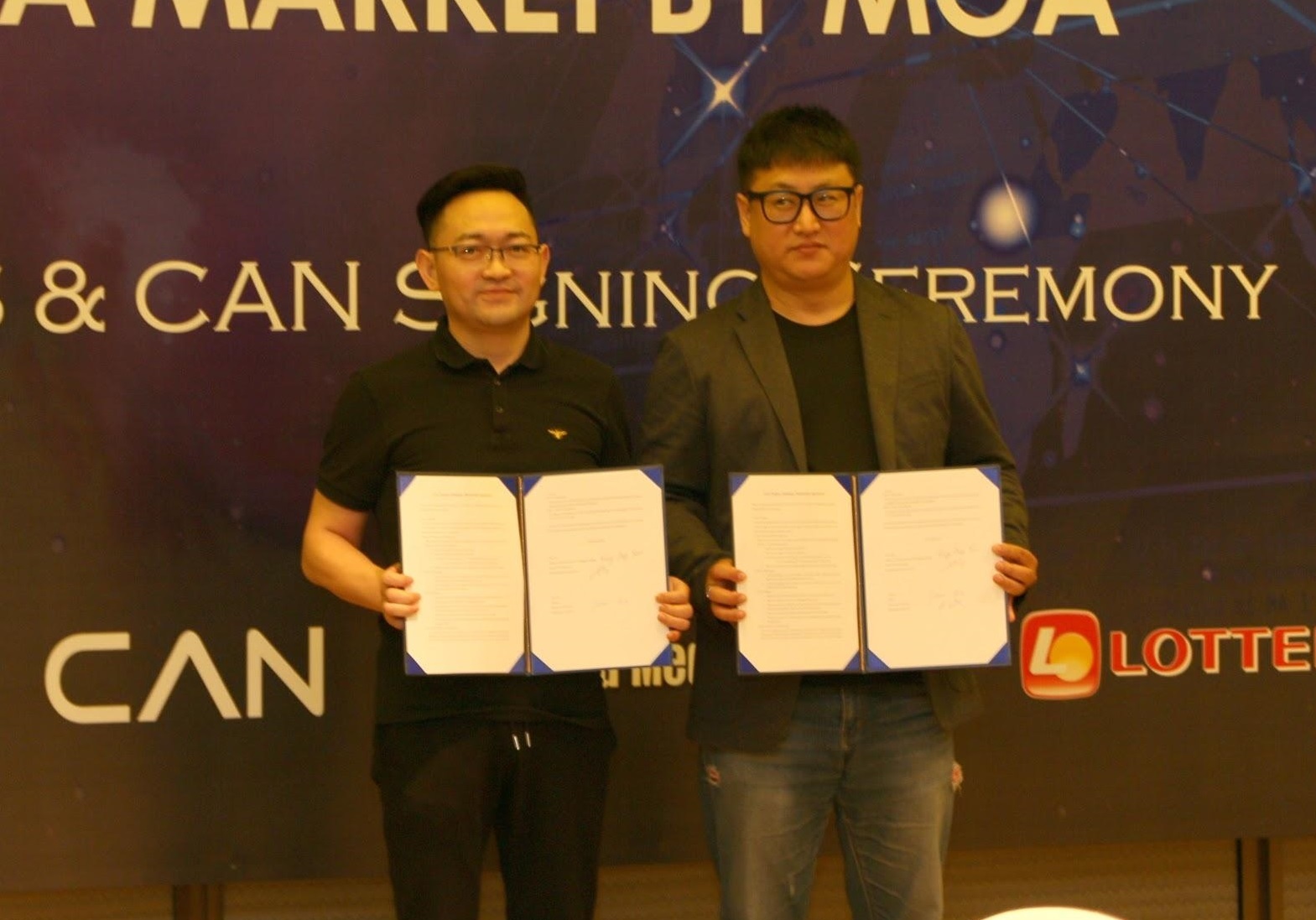 CharS Foundation va CAN cung cap dich vu sac pin mien phi tai Lotteria hinh anh