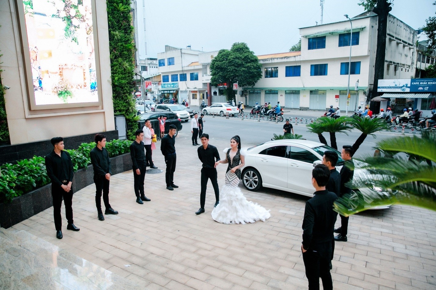 Cong ty Chanel Chau anh 1