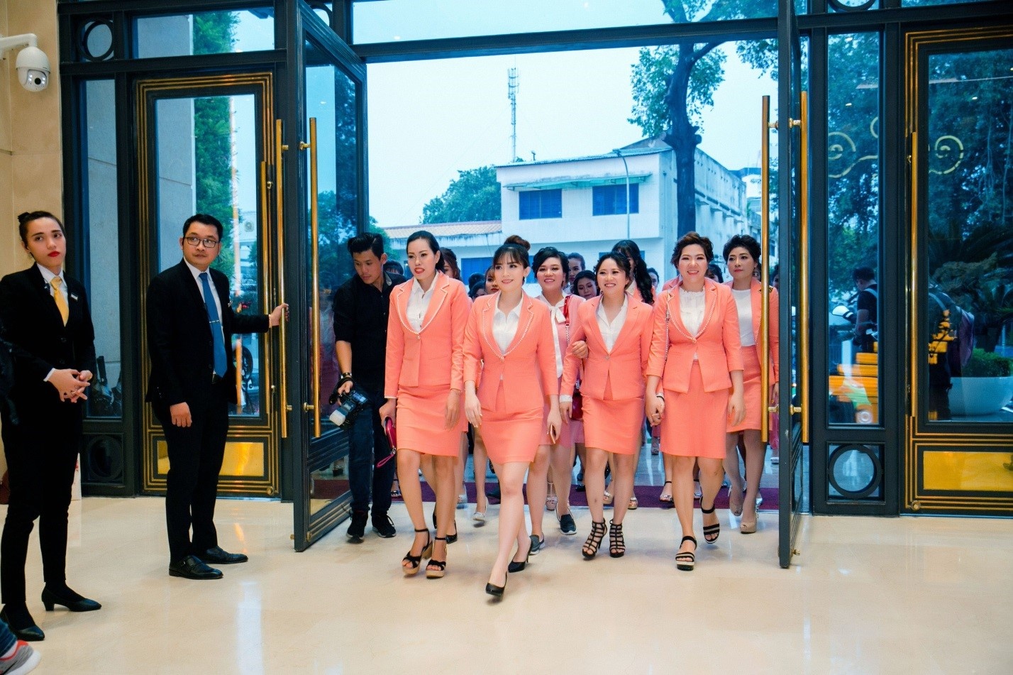 Cong ty Chanel Chau anh 2