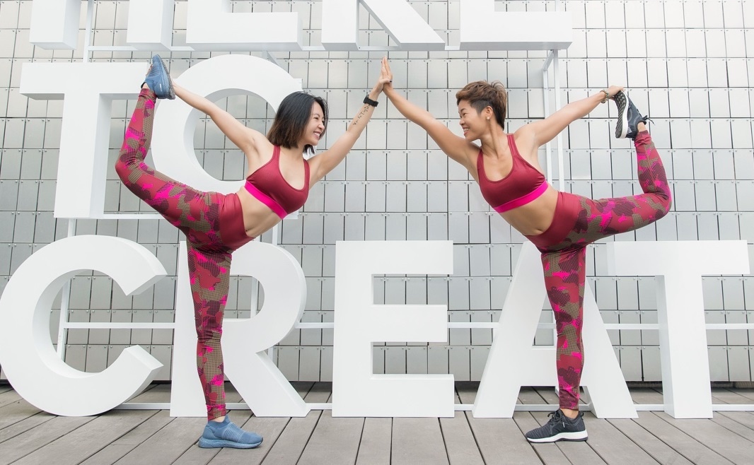 Tieu Phuong, Hana Giang Anh goi y bai tap giu dang cho phai dep hinh anh