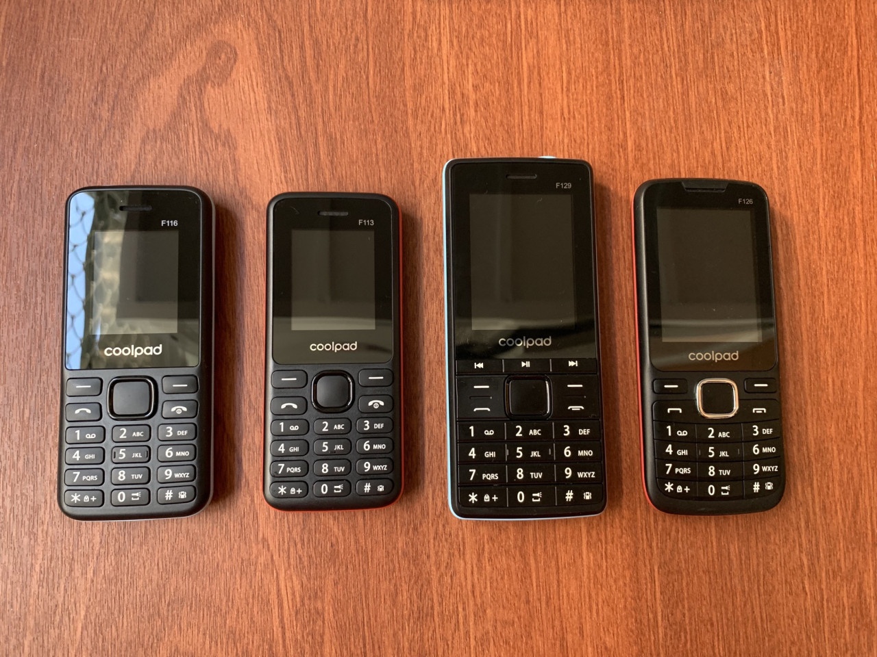 3 ly do khien dien thoai pho thong khong loi thoi hinh anh