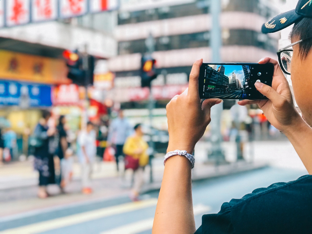 Gioi tre hao hung 'do' anh chup goc rong hinh anh