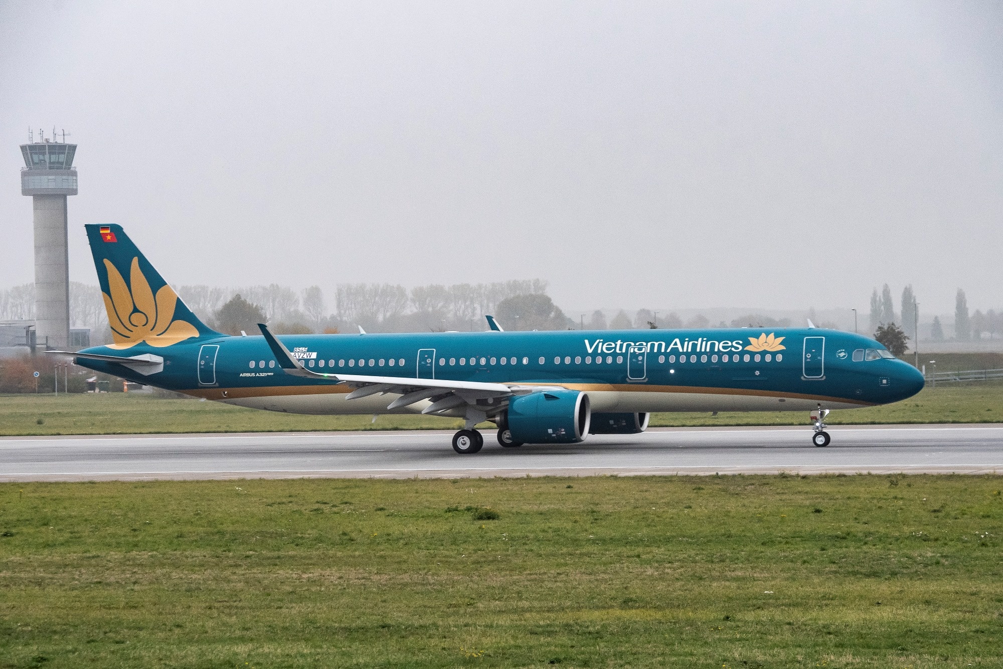 May bay A321neo dau tien gia nhap doi bay Vietnam Airlines hinh anh