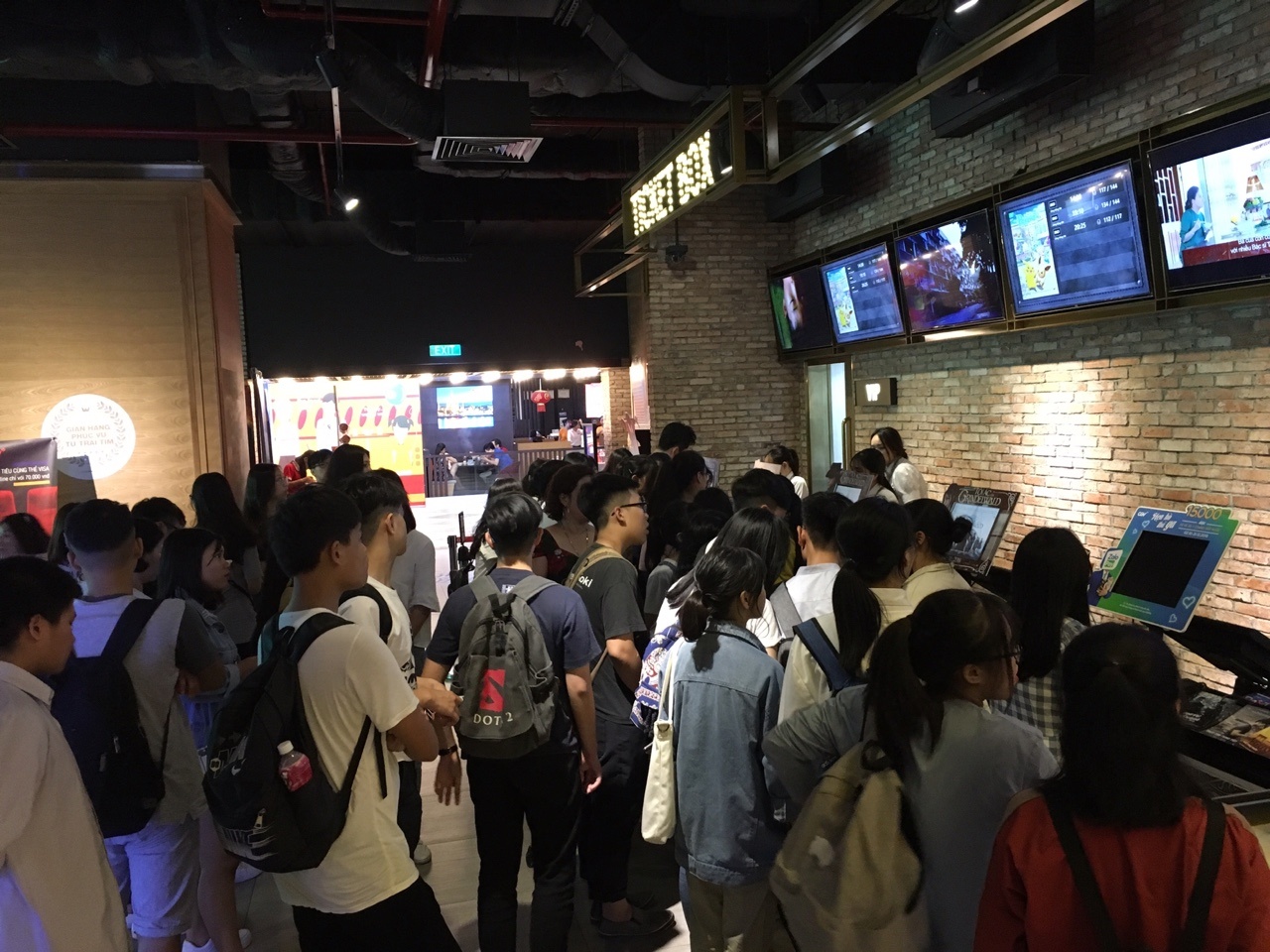 Fantastic Beasts: The Crimes of Grindelwald anh 1