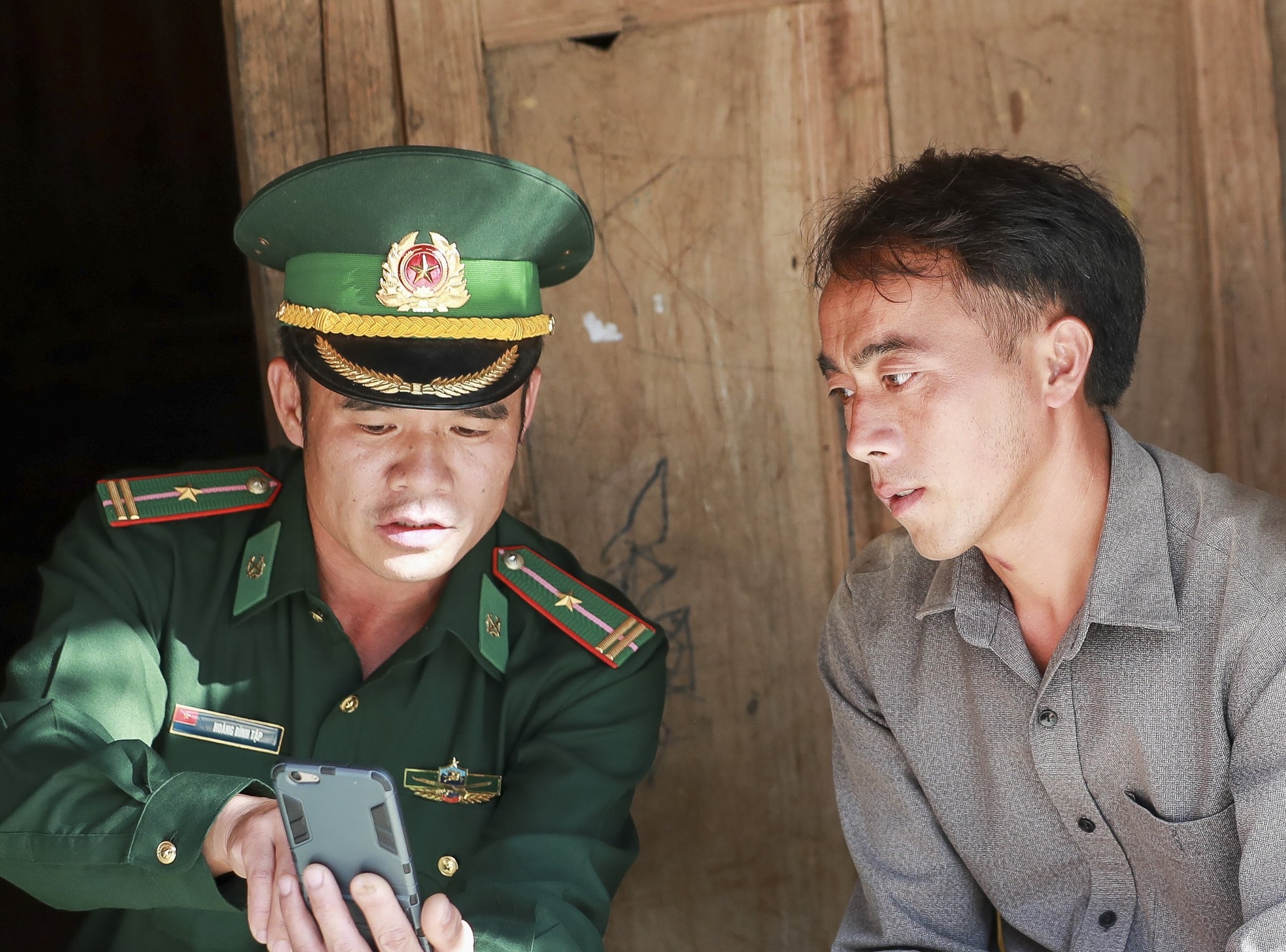 Cach mang 4.0 ho tro bao ve bien gioi va an ninh trat tu vung cao hinh anh