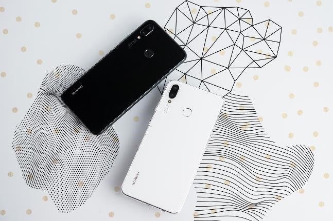 Nang cap camera, Nova 3i chup anh dem dep nhu Huawei P20 Pro hinh anh