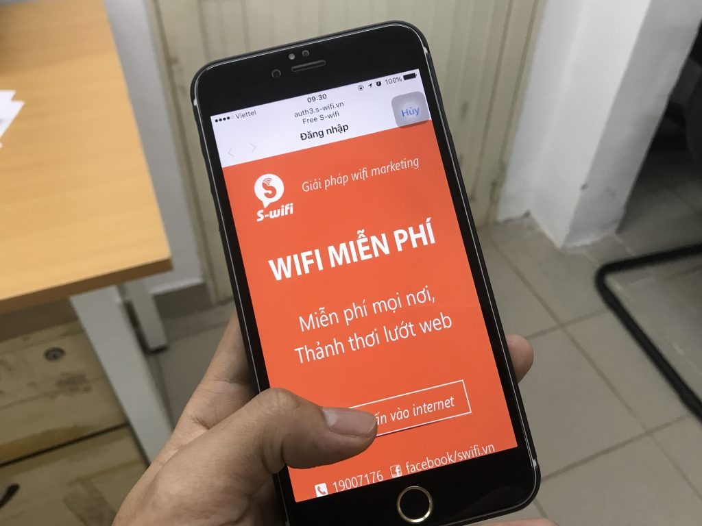 Nhieu cong nhan TP.HCM duoc su dung Wi-Fi mien phi hinh anh