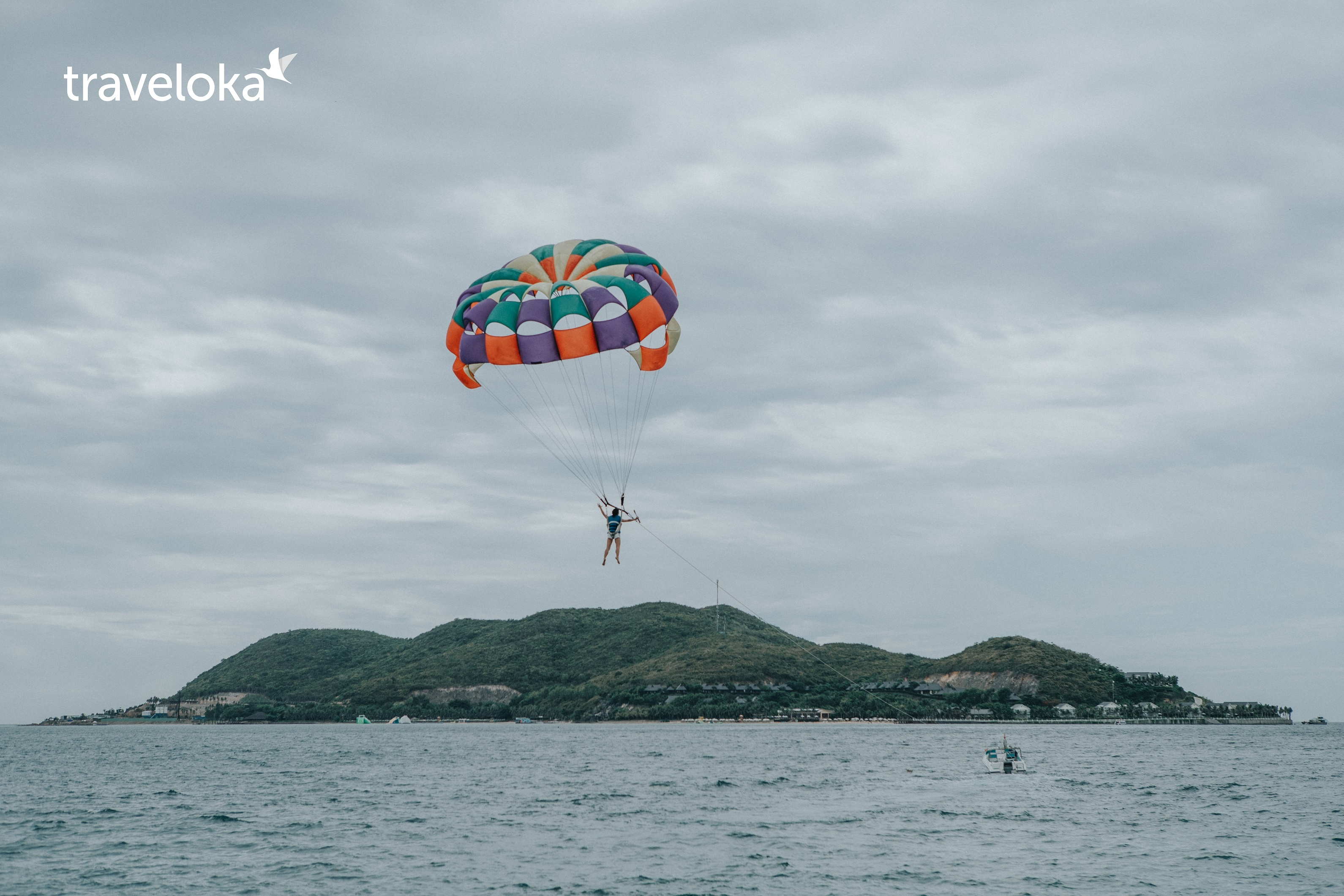 Kham pha ban than qua cac chuyen du lich doc hanh hinh anh