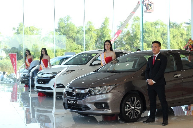 Honda Viet Nam khai truong dai ly oto thu 10 tai mien Trung hinh anh