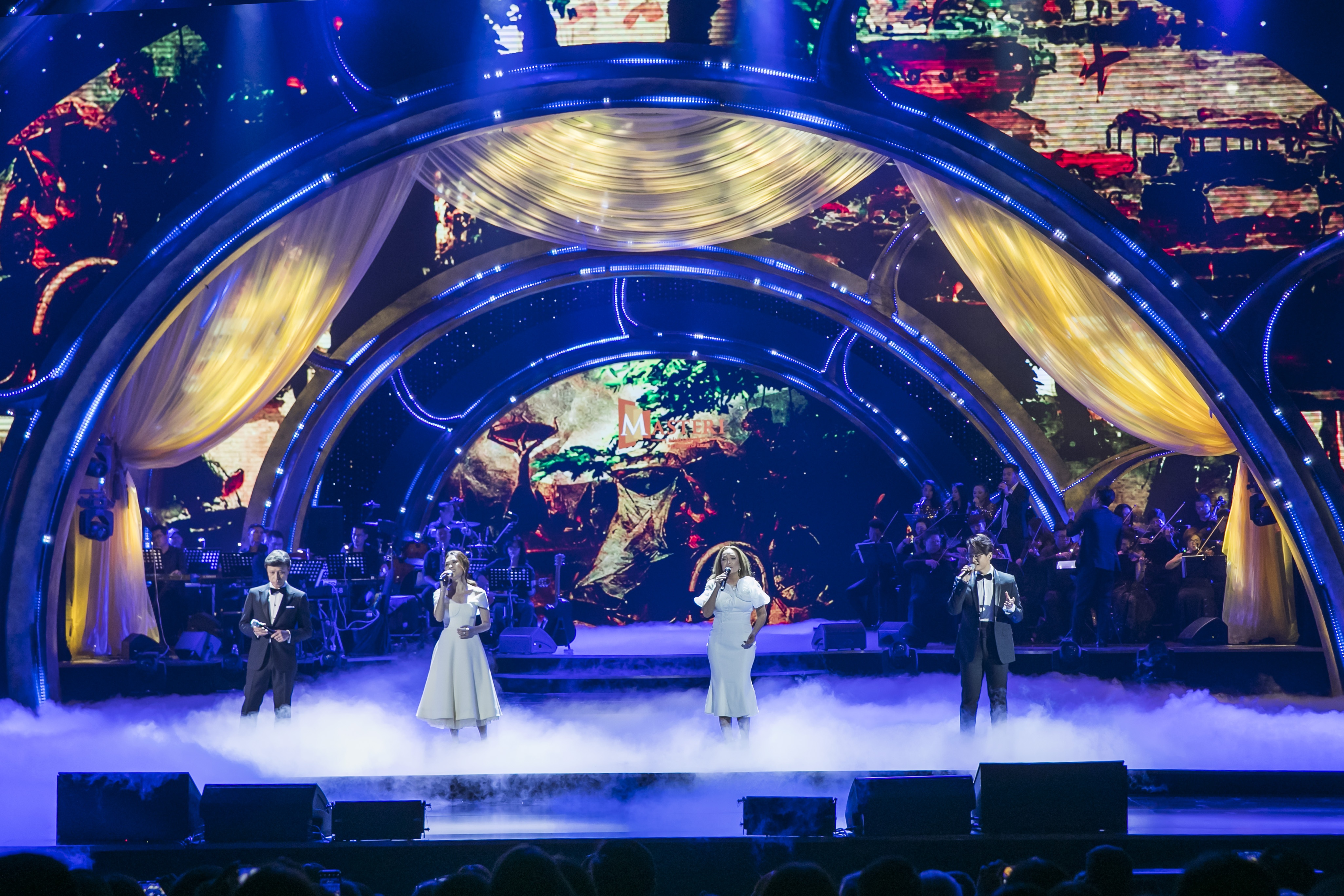 The master of symphony anh 1