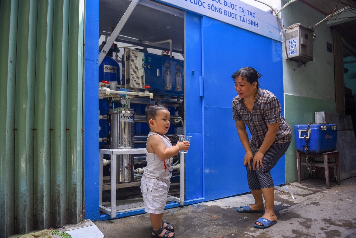 Ngay nuoc tai sinh anh 1