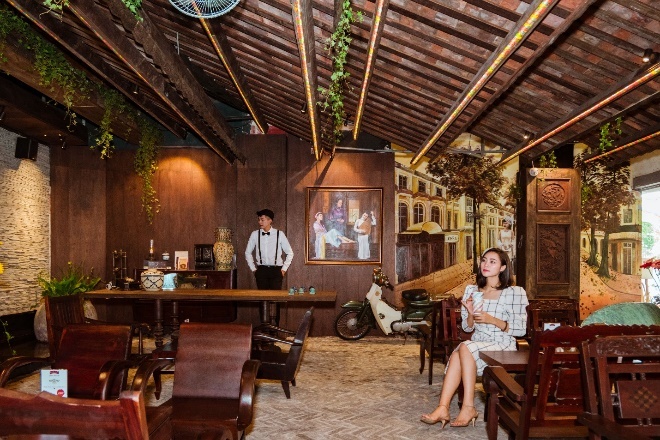 Diem check-in moi cho tin do me ca phe phong cach hoai co hinh anh