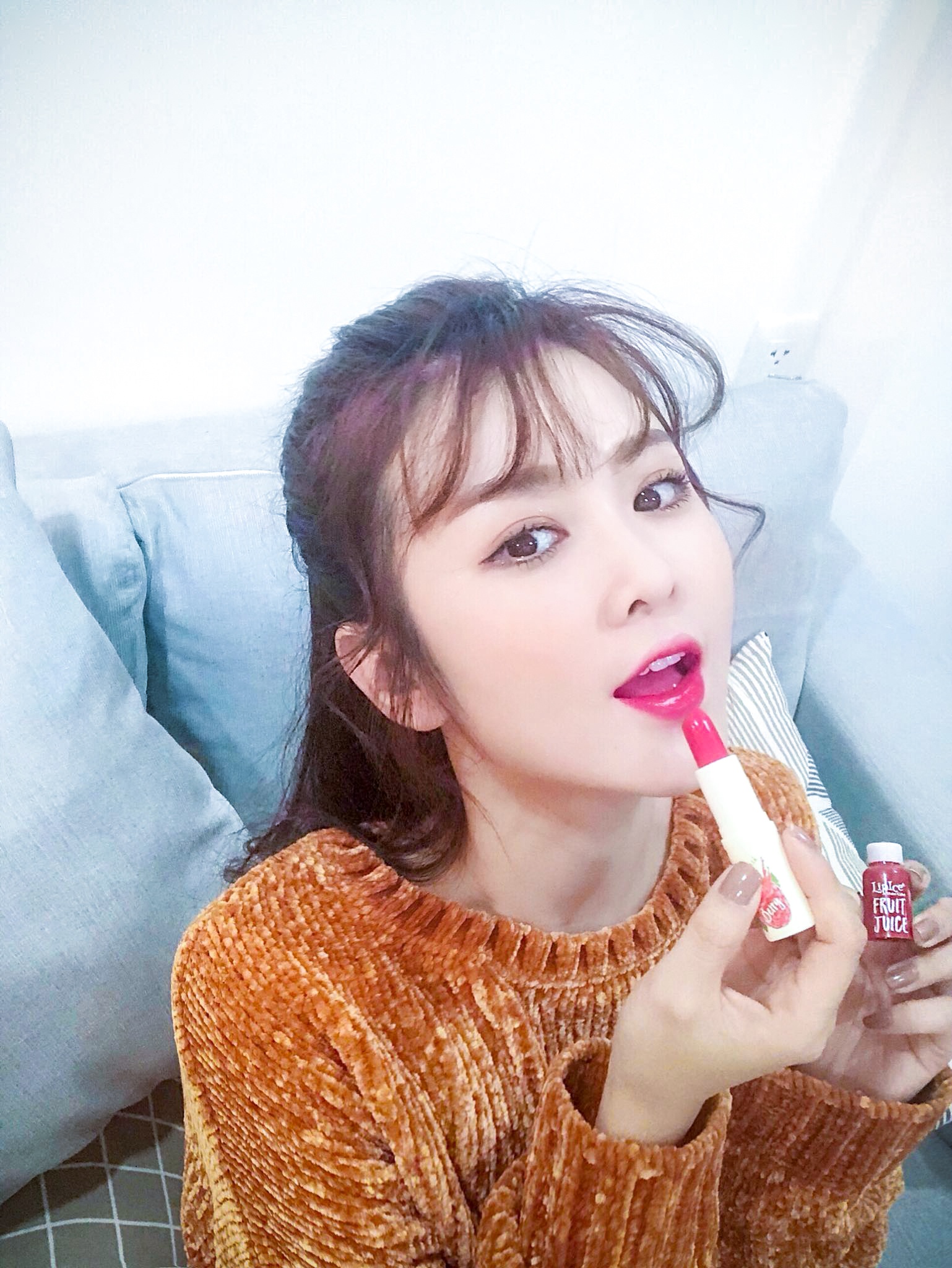 LipIce Sheer Color Fruit Juice ảnh 2 LipIce Sheer Color Fruit Juice anh 2