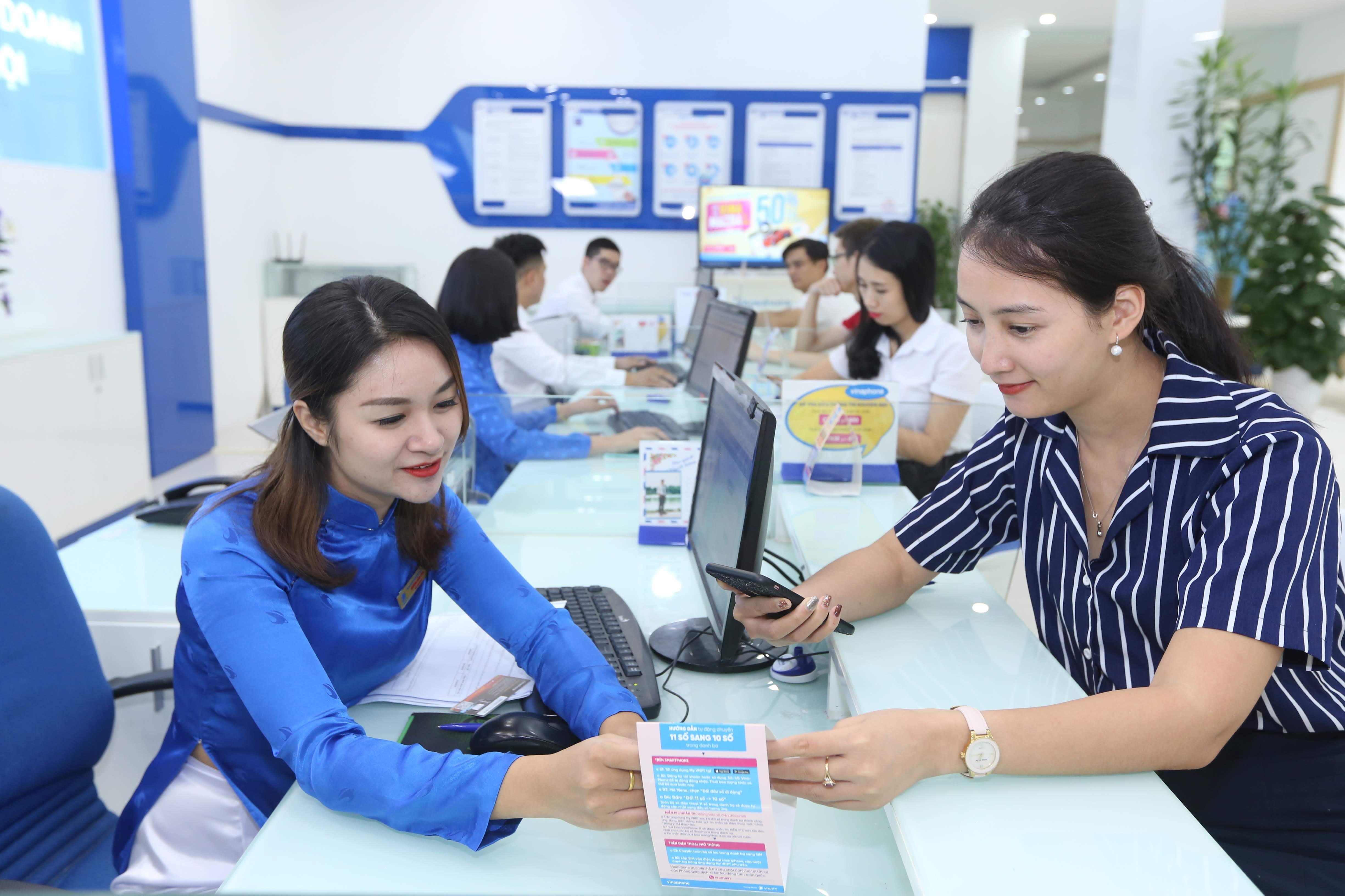 VinaPhone ghi diem nho muc gia hap dan va cuoc phi minh bach hinh anh