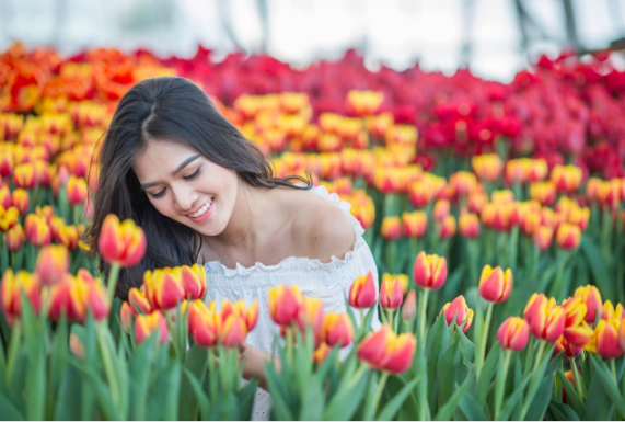 Trai nghiem van hoa A - Au - Phi voi le hoi than tien o Vinpearl Land hinh anh