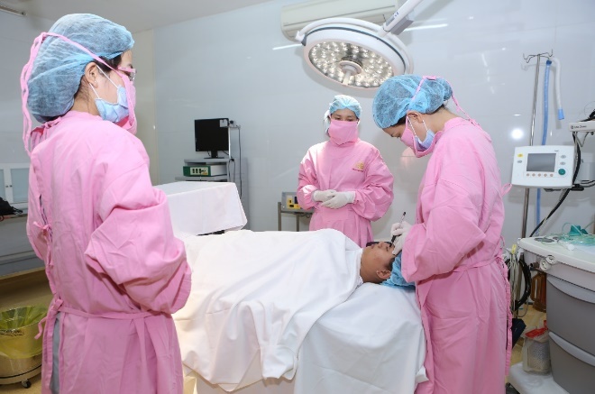 Benh vien tham my Ngoc Phu anh 4