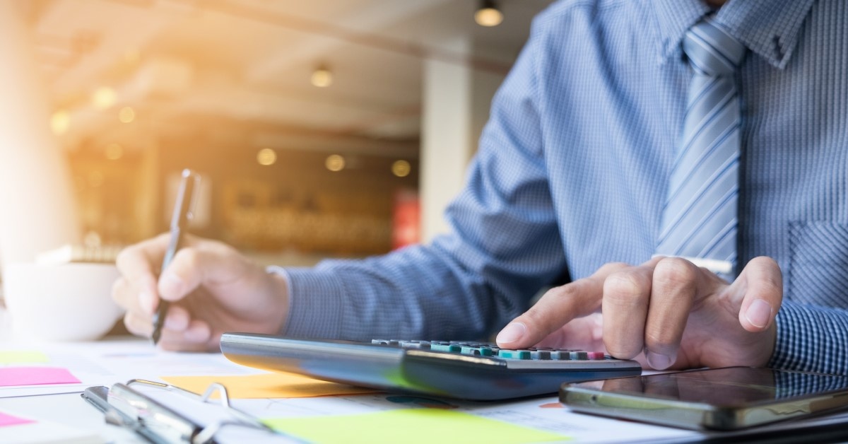 6 kieu ban re san pham nguoi kinh doanh nen tranh hinh anh