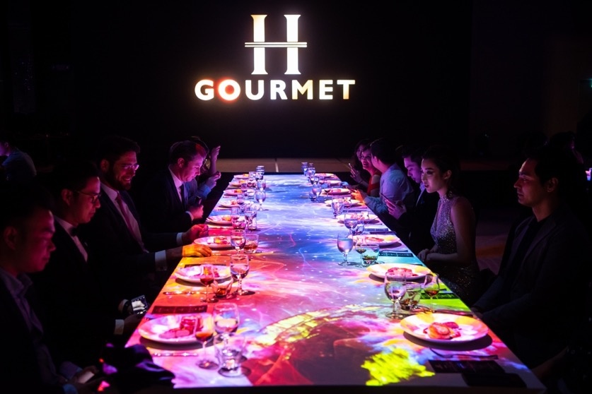 Dau bep sao Michelin va Ngo Thanh Hoa dua mon Viet len ban tiec Phap hinh anh