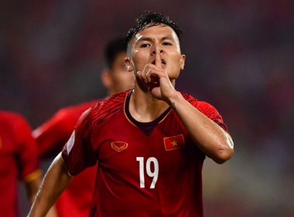 Quang Hai - Hong Duy khoi day niem tin chien thang bang MV day cam xuc hinh anh