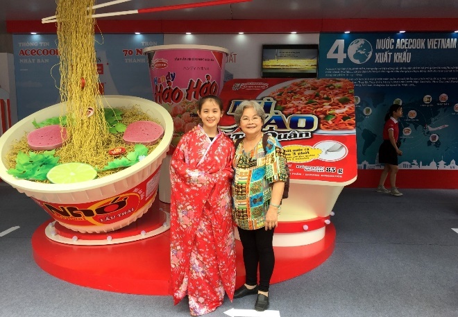 Acecook Viet Nam gioi thieu gian hang trung bay tai Buon Ma Thuot hinh anh