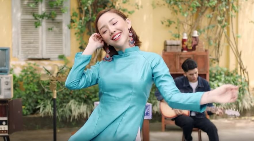 Toc Tien: 'Am nhac la ngon ngu the hien ca tinh khac biet' hinh anh