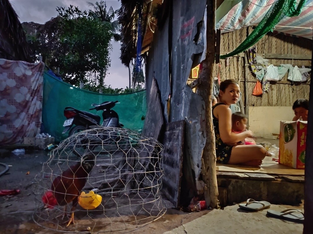 Bo anh xom ngu cu tai quan 2 doat giai nhat 'Workshop photo essay' hinh anh